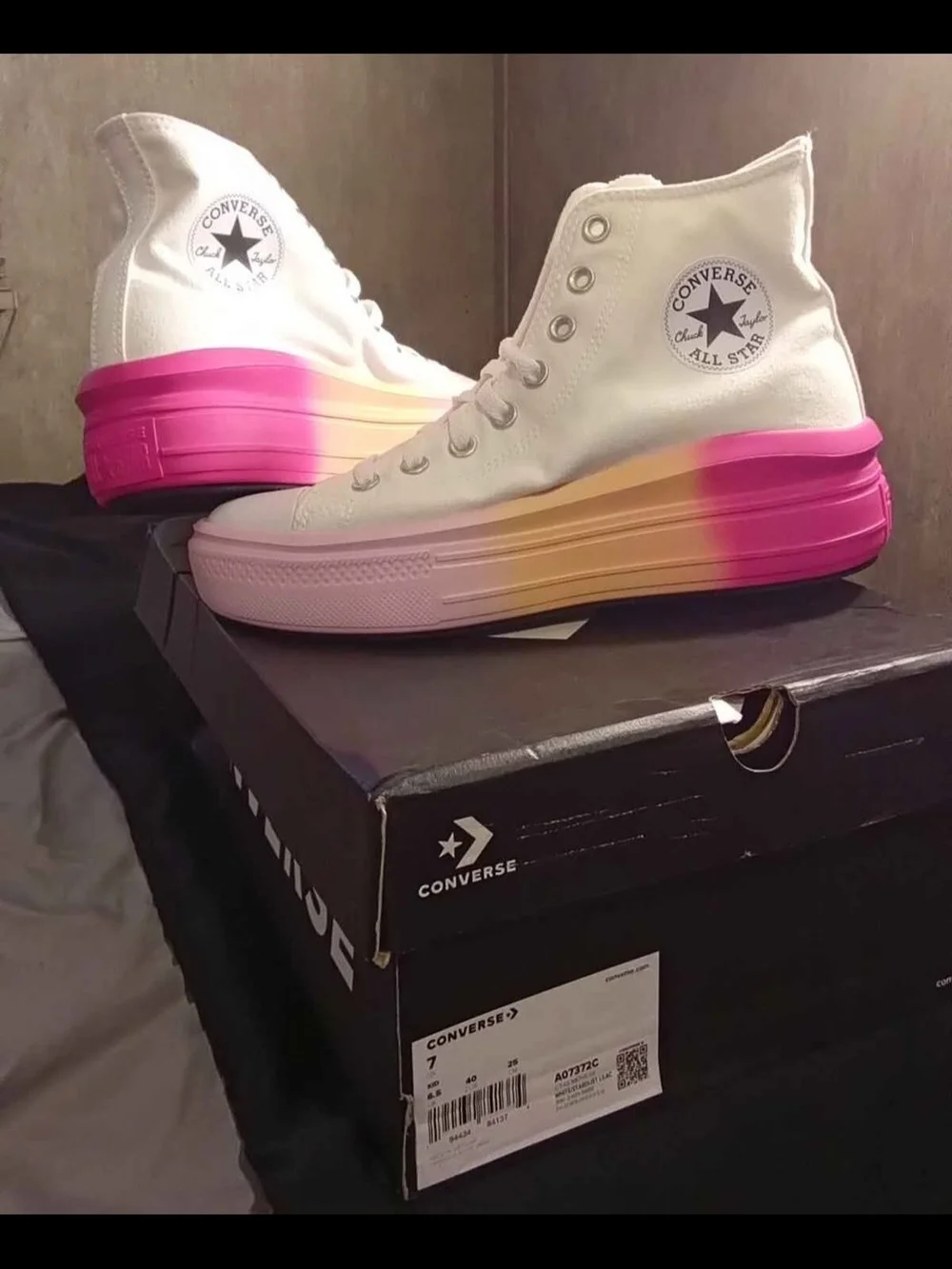 Converse Move High Platform Kids Grade School size 7Y